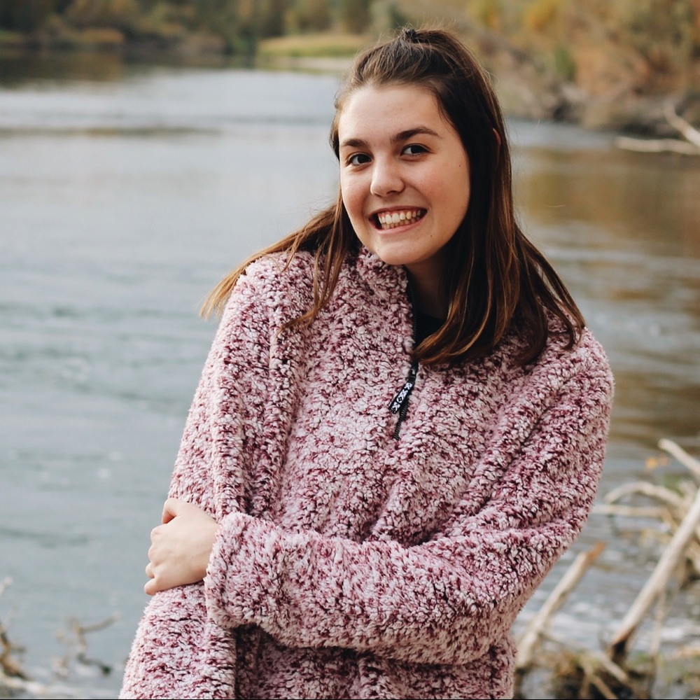 Meet your Posher, Abby